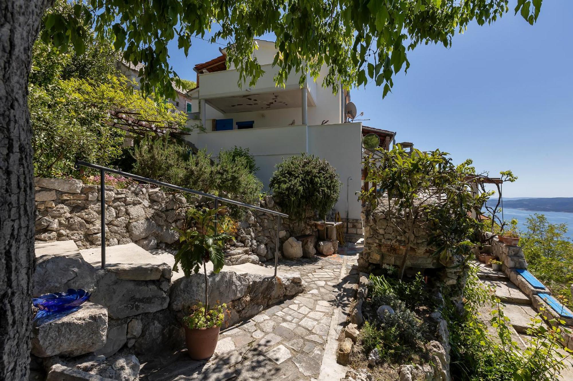 Monti Mare Ferienhaus *